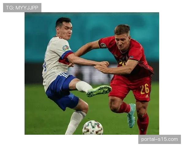 三强战术路线分化：防守稳固、反击迅捷、控球制胜争锋舞台