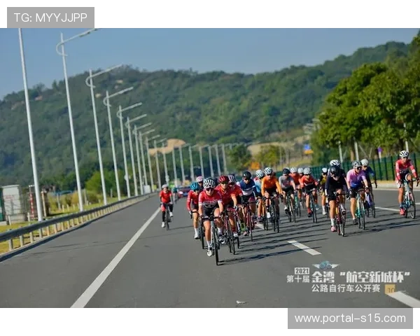 珠海金湾实施临时交通管制 保障自行车赛顺利举行