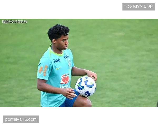 里昂主帅谈恩德里克表现：年轻球员需要耐心